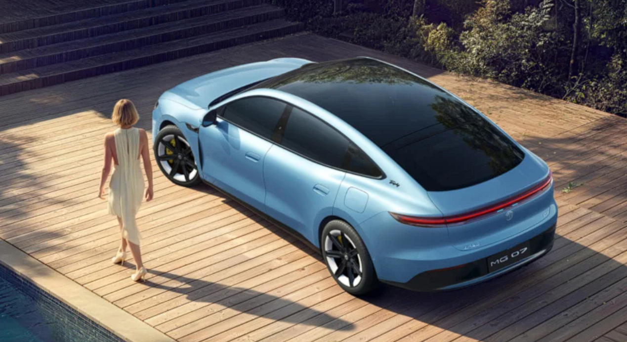 Kinesisk sjokk-elbil: 845 km rekkevidde, LiDAR og Porsche-inspirert design fra under 180.000 kroner