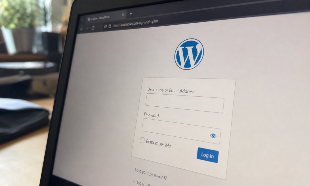 Millioner av WordPress-sider oppdateres automatisk: Kritisk hull ga hvem som helst full tilgang