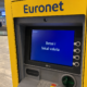 Bruker du Euronet-minibank på sommerferie: Slik unngår du skjulte gebyrer som koster deg dyrt