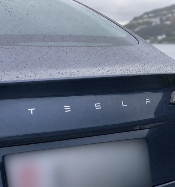 Tesla passerer 10 millioner elbiler: Alene om milepælen, men veksten har stoppet