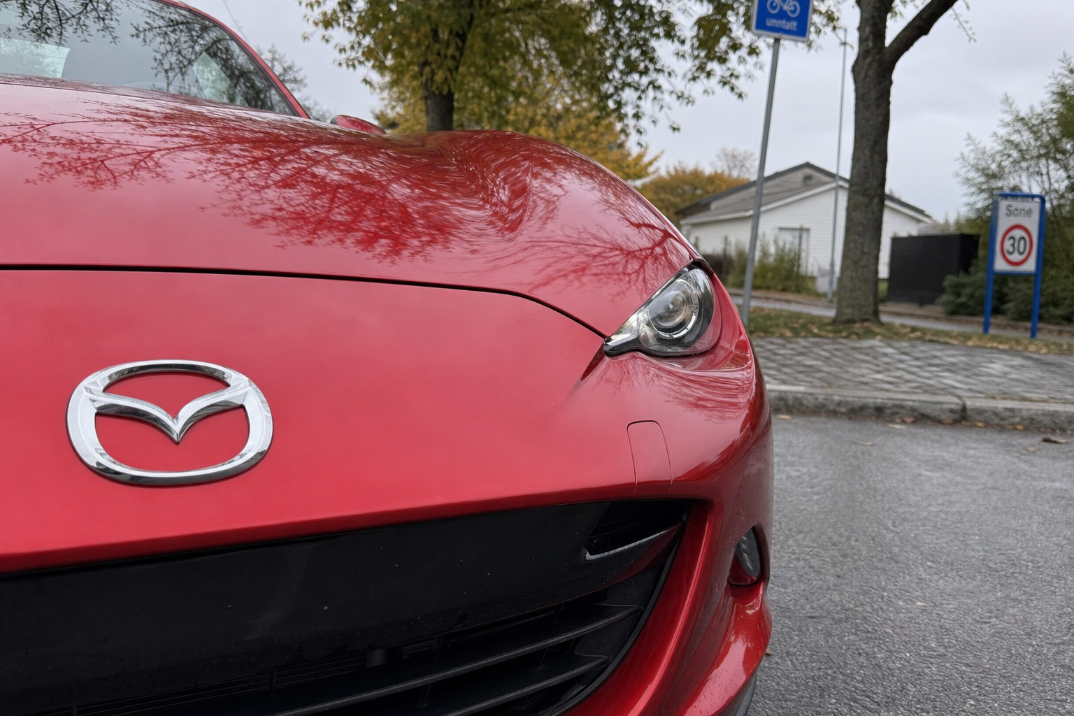 Mazda-sjef bekrefter: Ikoniske MX-5 Miata blir elektrisk - og får en ny halo-bil over seg