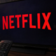 Netflix Premium passerer 200 kroner i måneden: Slik halverer du strømmeregningen