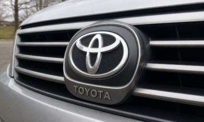 Toyota-styrelederen advarer: Tvunget skifte til elbil kan øke utslippene