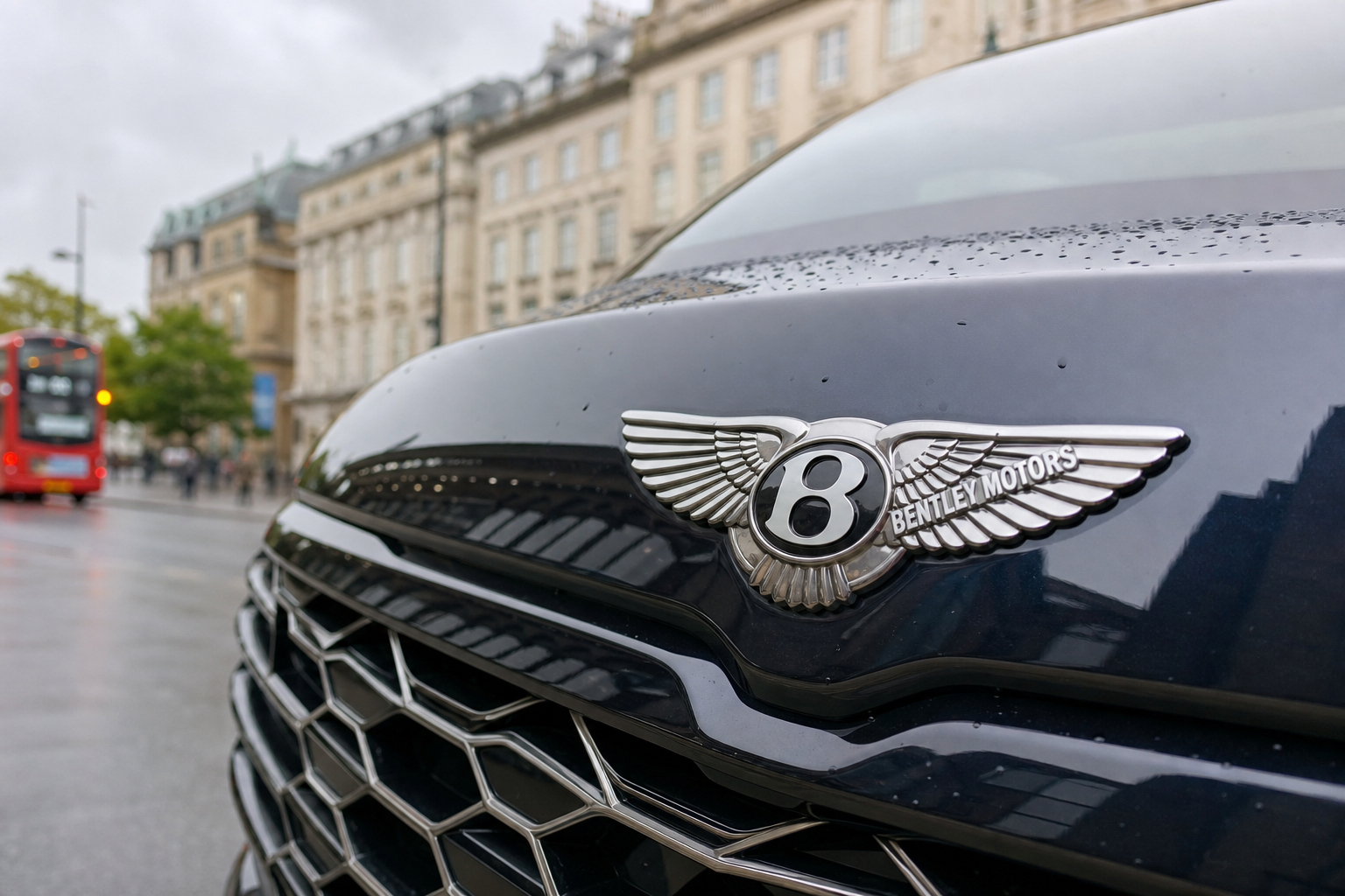 Britisk luksuslegende går elektrisk: Bentley avduker Torcal i London 23. september