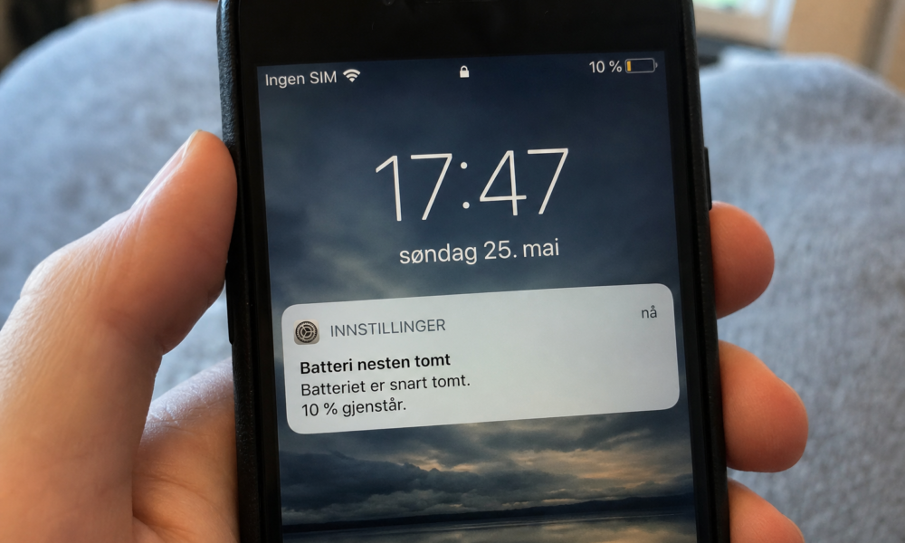 Batteri på vei mot null: Disse innstillingene kjøper deg en time ekstra