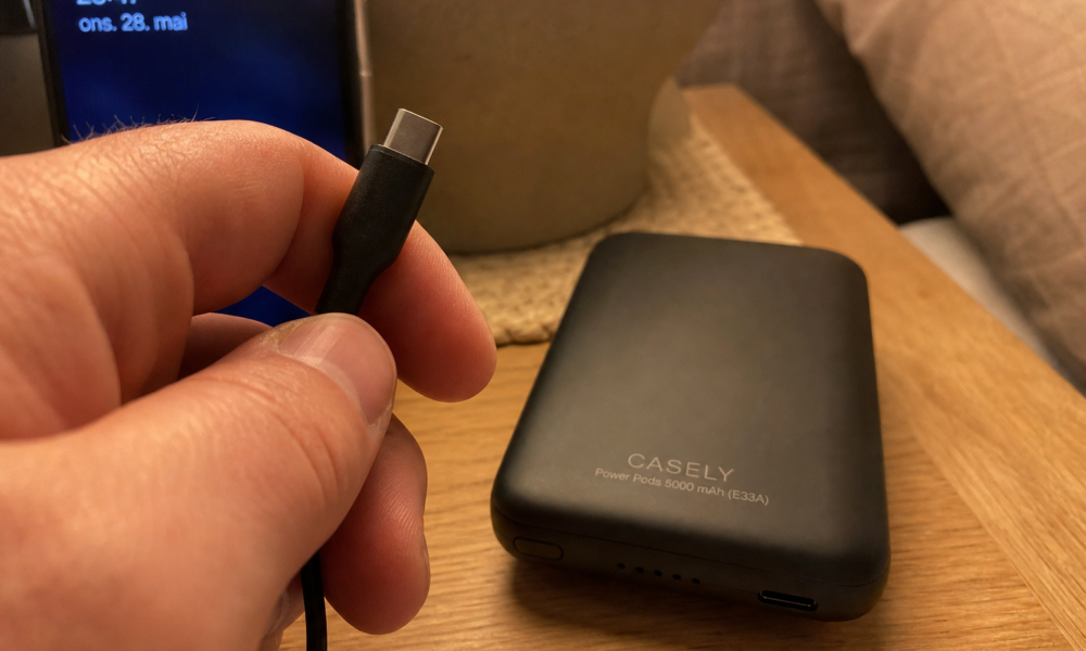 Billig powerbank kan ta fyr om natten: Tre merker viser om din er trygg
