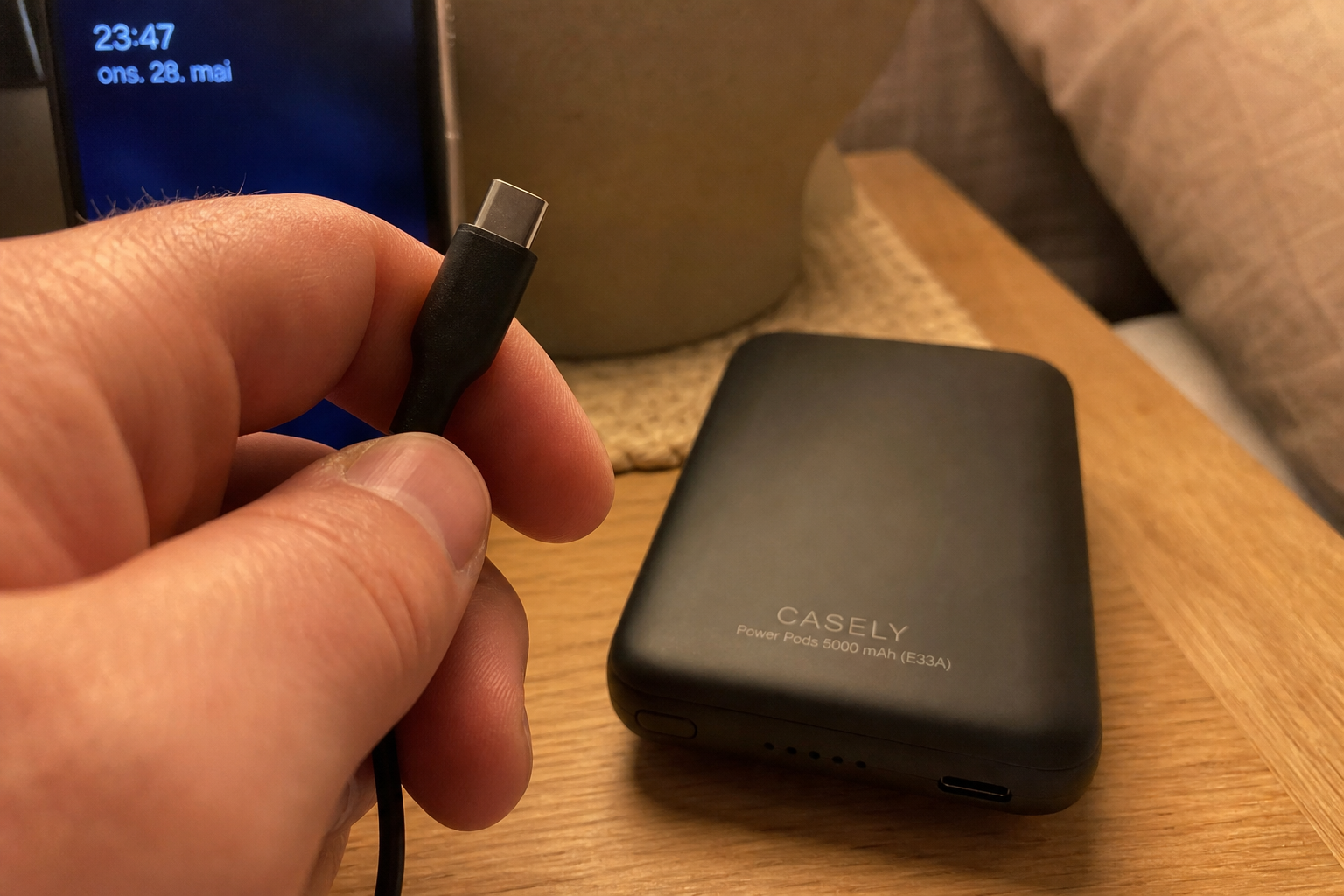 Billig powerbank kan ta fyr om natten: Tre merker viser om din er trygg