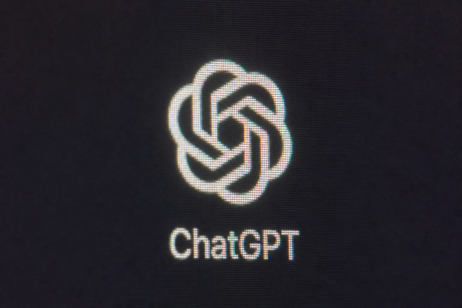 ChatGPT tar 92 prosent av all AI-trafikk: Dette er hva resten sitter igjen med