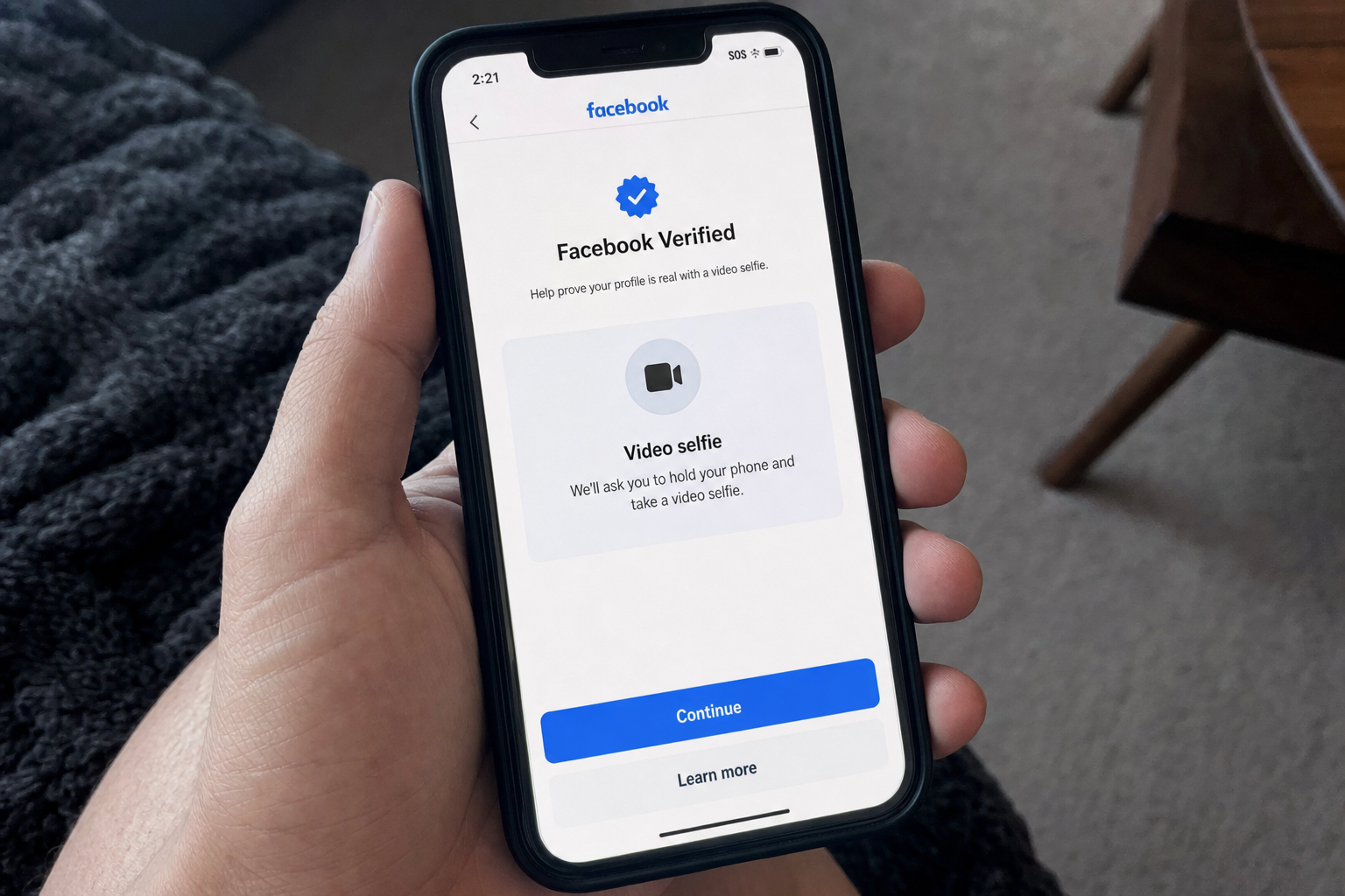 Facebook vil bekrefte at du er ekte: Meta krever nå ansiktsskanning for å bli verifisert
