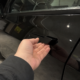 Teslas usynlige dørhåndtak har drept: USA vurderer nye krav til alle biler