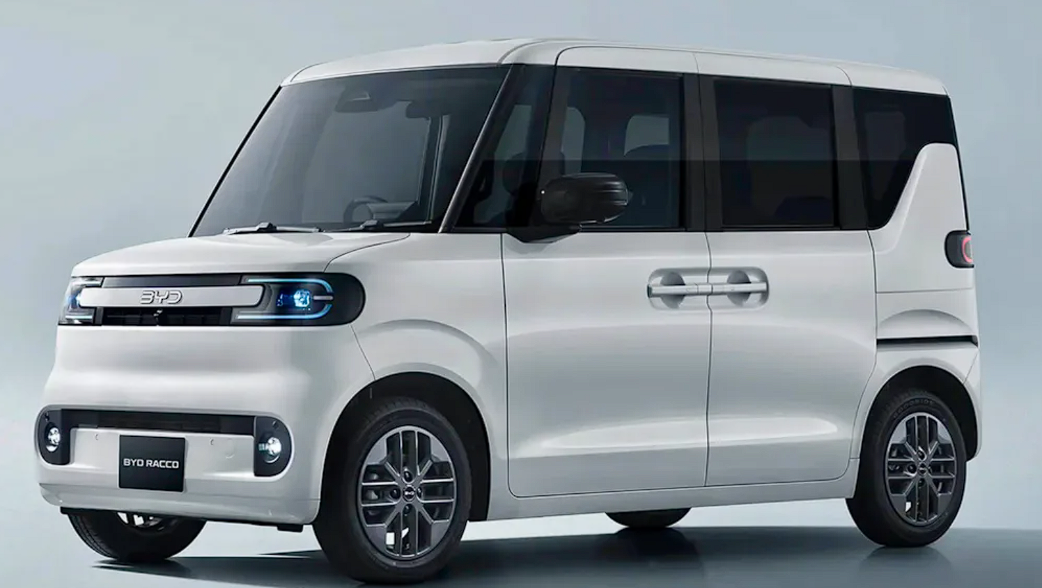 BYD slår ny prisrekord: Elektrisk minibil med full programvarestyring koster rundt 140.000 kroner