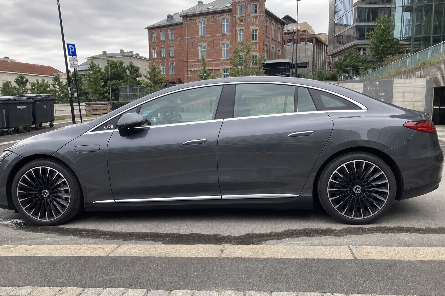 Mercedes bygger nå sin elektriske C-klasse i Ungarn: Dette vet vi om rekkevidde og pris