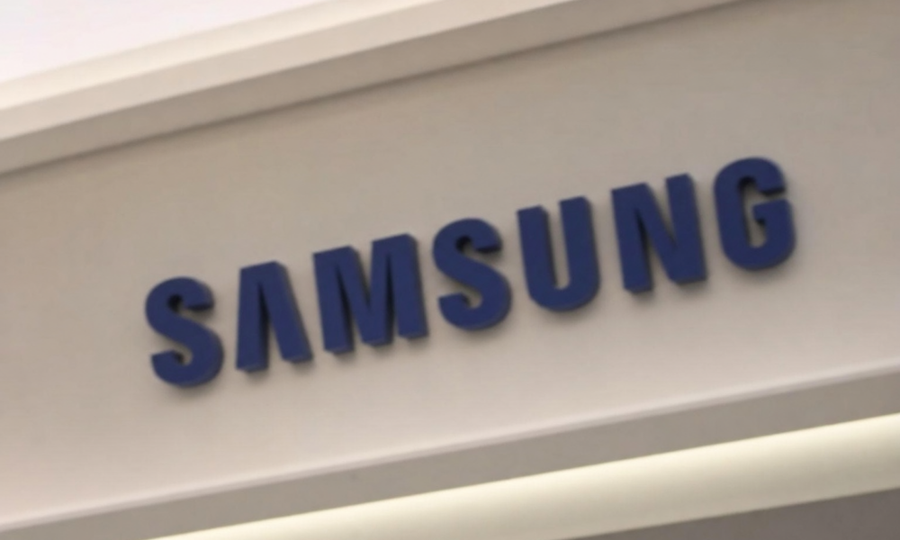 Samsung lekker ny type ørepropp: Lyden sendes gjennom beinstrukturen, uten å blokkere ørene