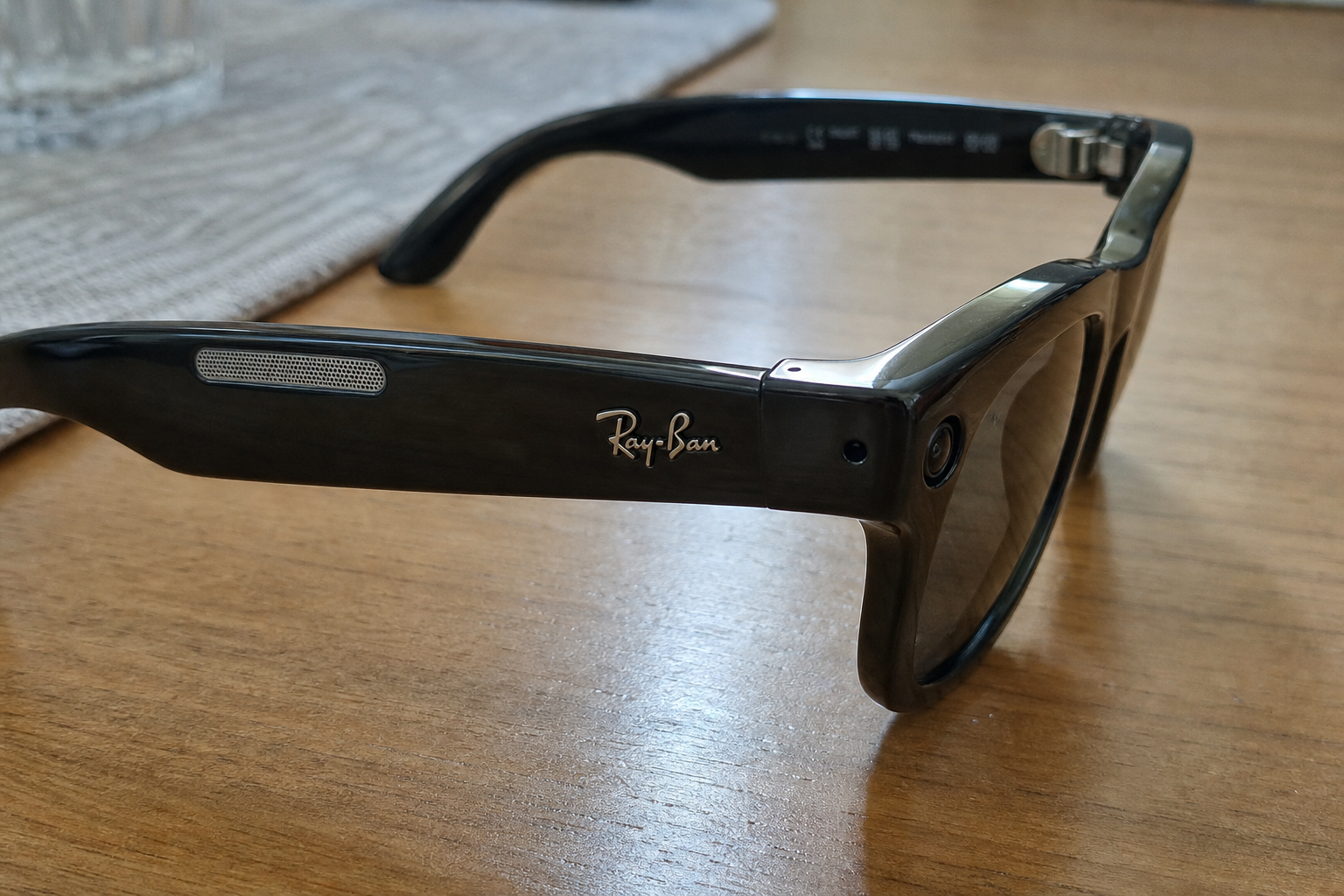 Meta snur etter brukerraseriet: Samtale-AI i Ray-Ban Meta-briller forblir gratis - foreløpig