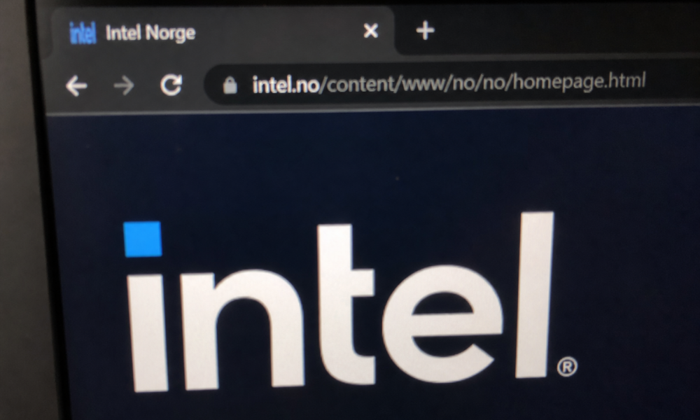 Intel permitterer i datasenteret til tross for rekordvekst: Aksjen har steget 163 prosent i år