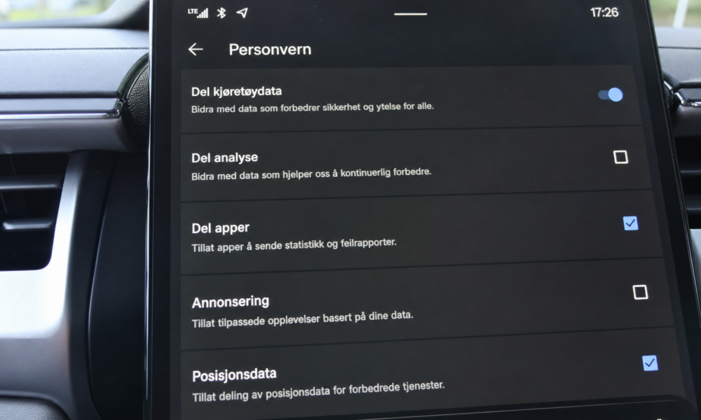 Bilen sporer turene dine: Slik stopper du datadelingen i Tesla, VW og Hyundai