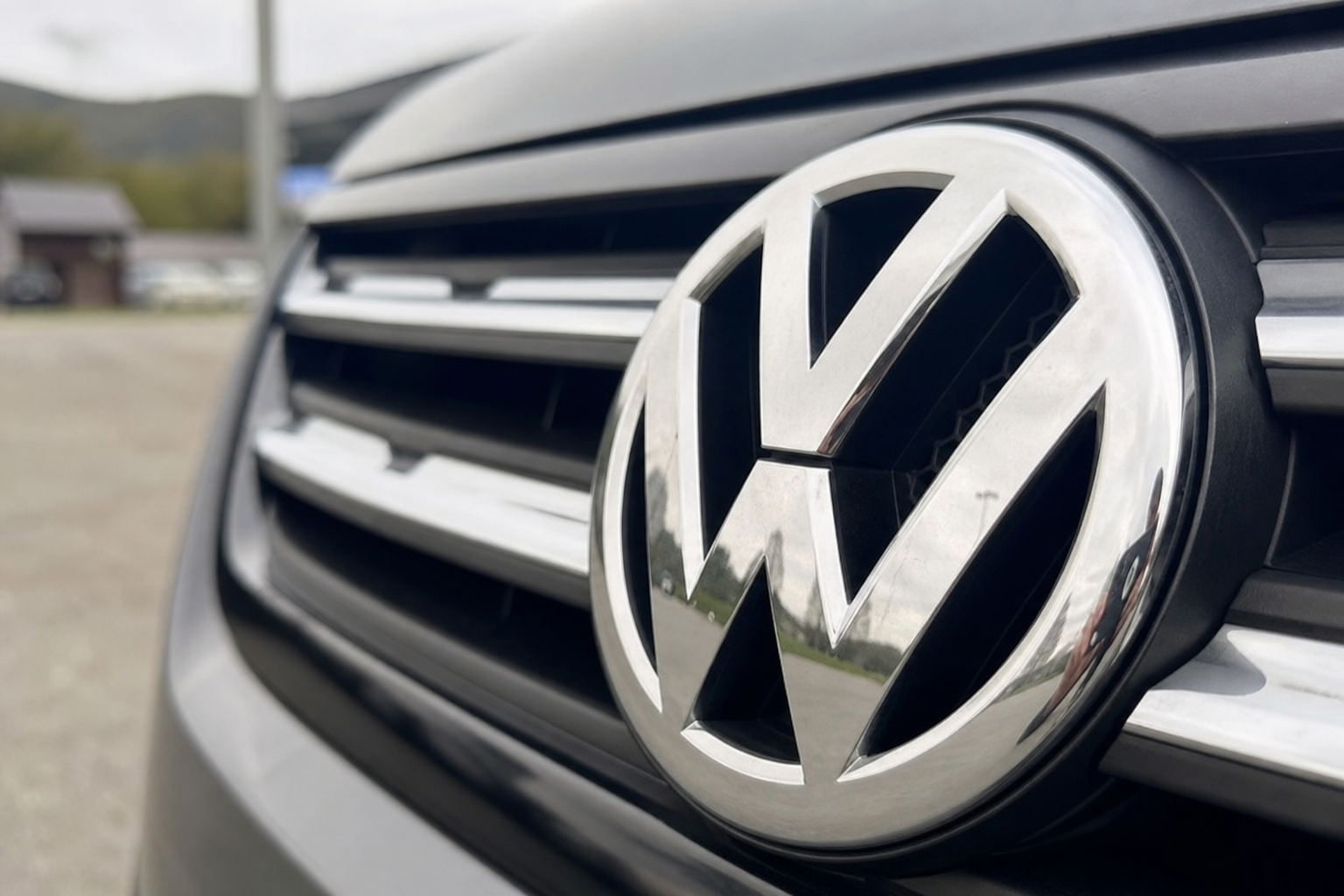 VW har 60 prosent flere ansatte enn Toyota, men selger færre biler: 140.000 jobber skal kuttes