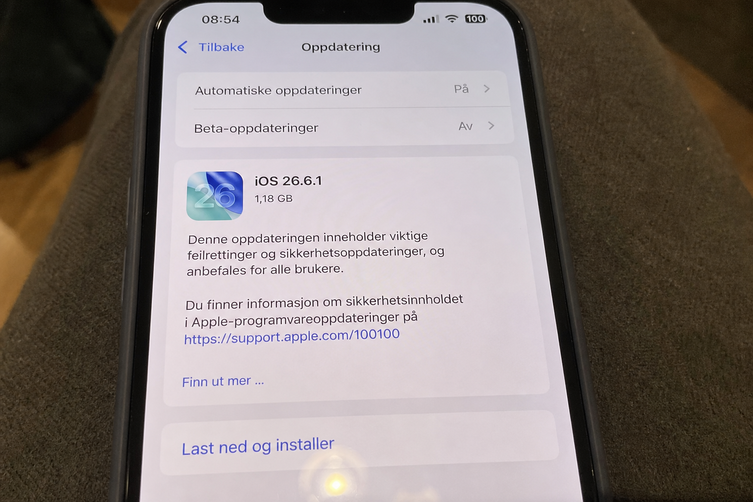 Apple slipper iOS 26.6.1 med hastefikser: 29 sikkerhetshull tettet på iPhone og iPad