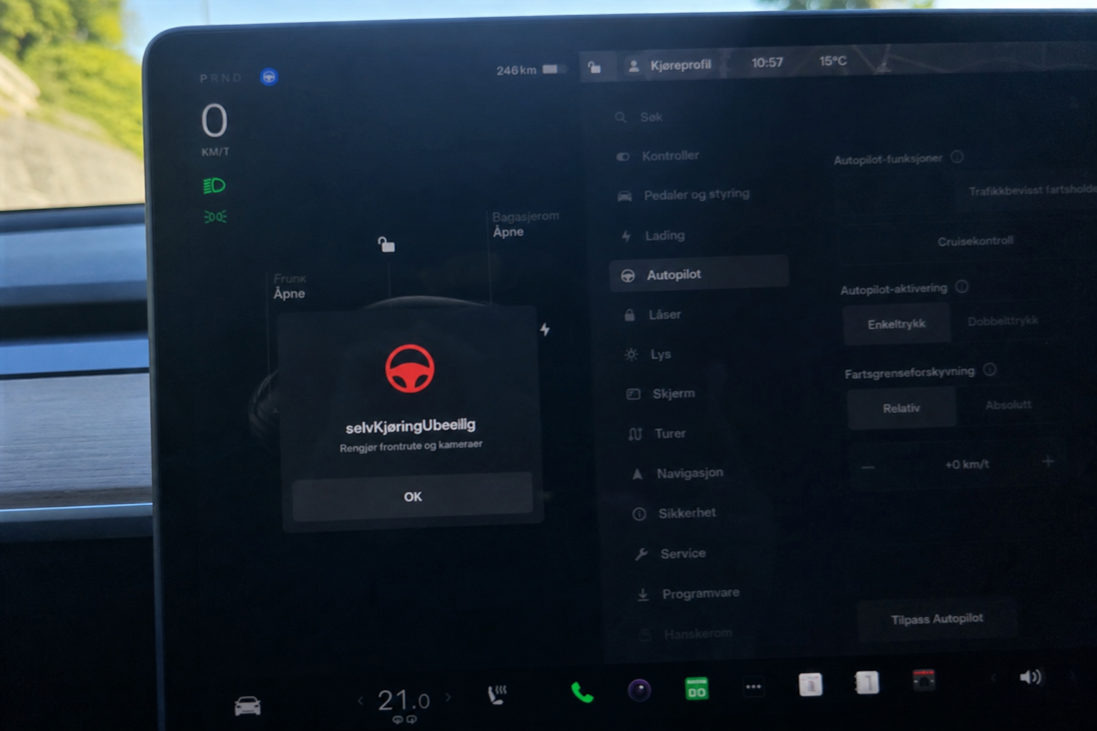 Tesla-oppdatering skaper alvorlige problemer: FSD v14 Lite fører til overoppheting og Autopilot-feil på eldre modeller