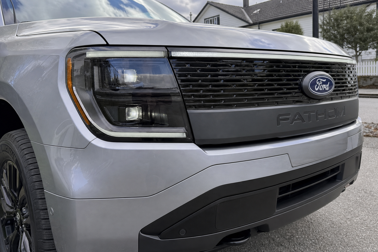 Ford avslører navn og pris på billig elbil-pickup: Starter på under 290.000 kroner i 2027