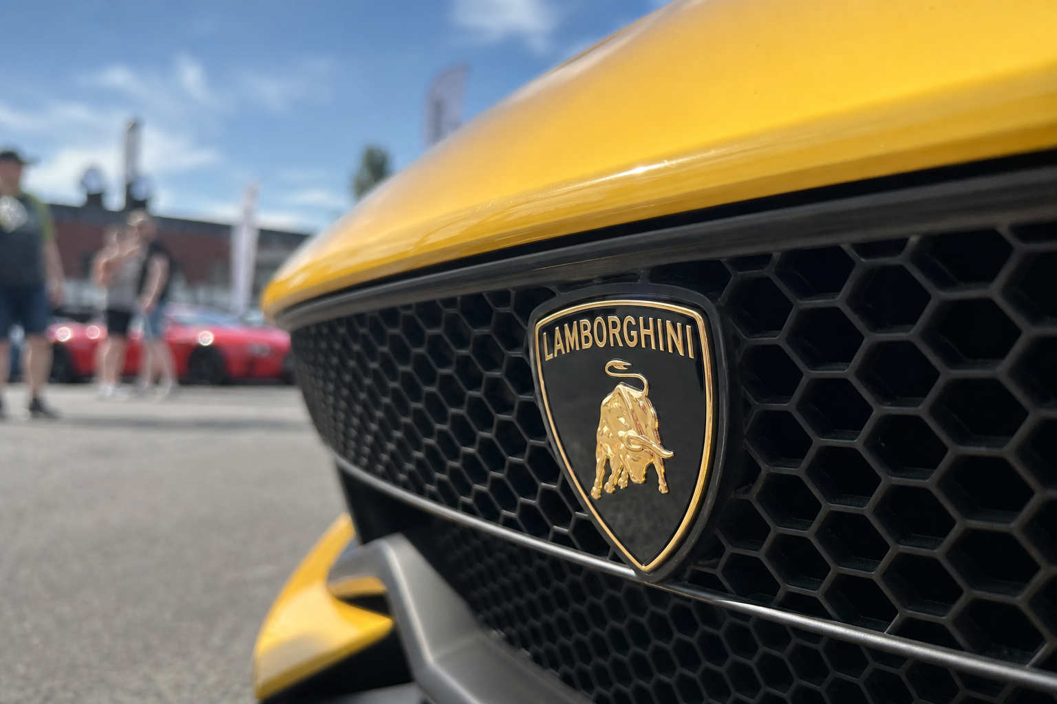 Lamborghini avviser kinesisk 1.600-hk-hypercar med to ord: «Ingen trussel»