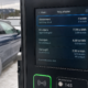 Ladepriser for elbil er en jungel som skremmer folk vekk: Problemet er større enn prisen per kWh