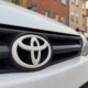 Toyota solgte 1,2 millioner flere biler enn hele VW-gruppen: Slik ser halvårstallene ut