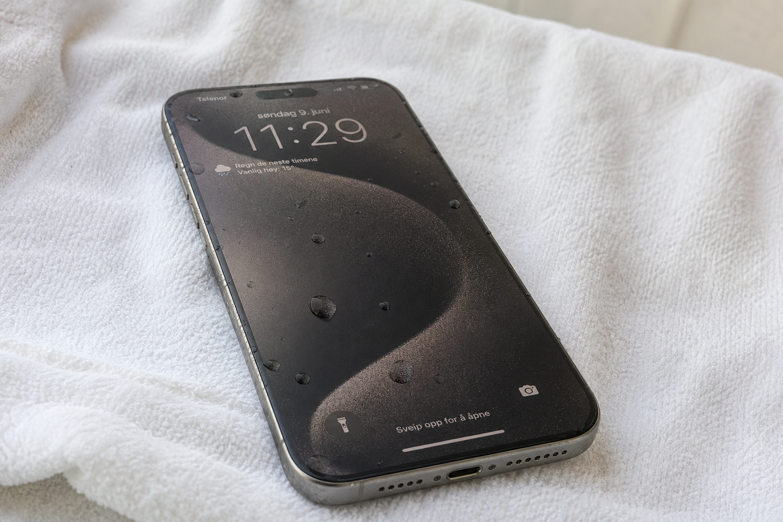 Apple advarer mot ris-trikset alle bruker: Dette skal du faktisk gjøre om iPhonen blir våt