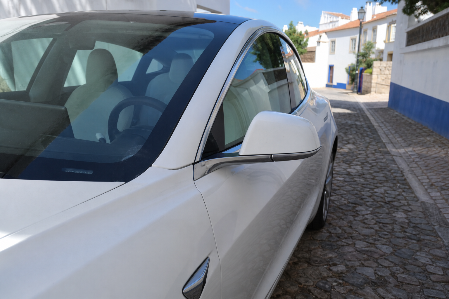 Tesla sier de har løsningen på trafikkdød i Europa: Deler sikkerhetsdata med portugisiske myndigheter