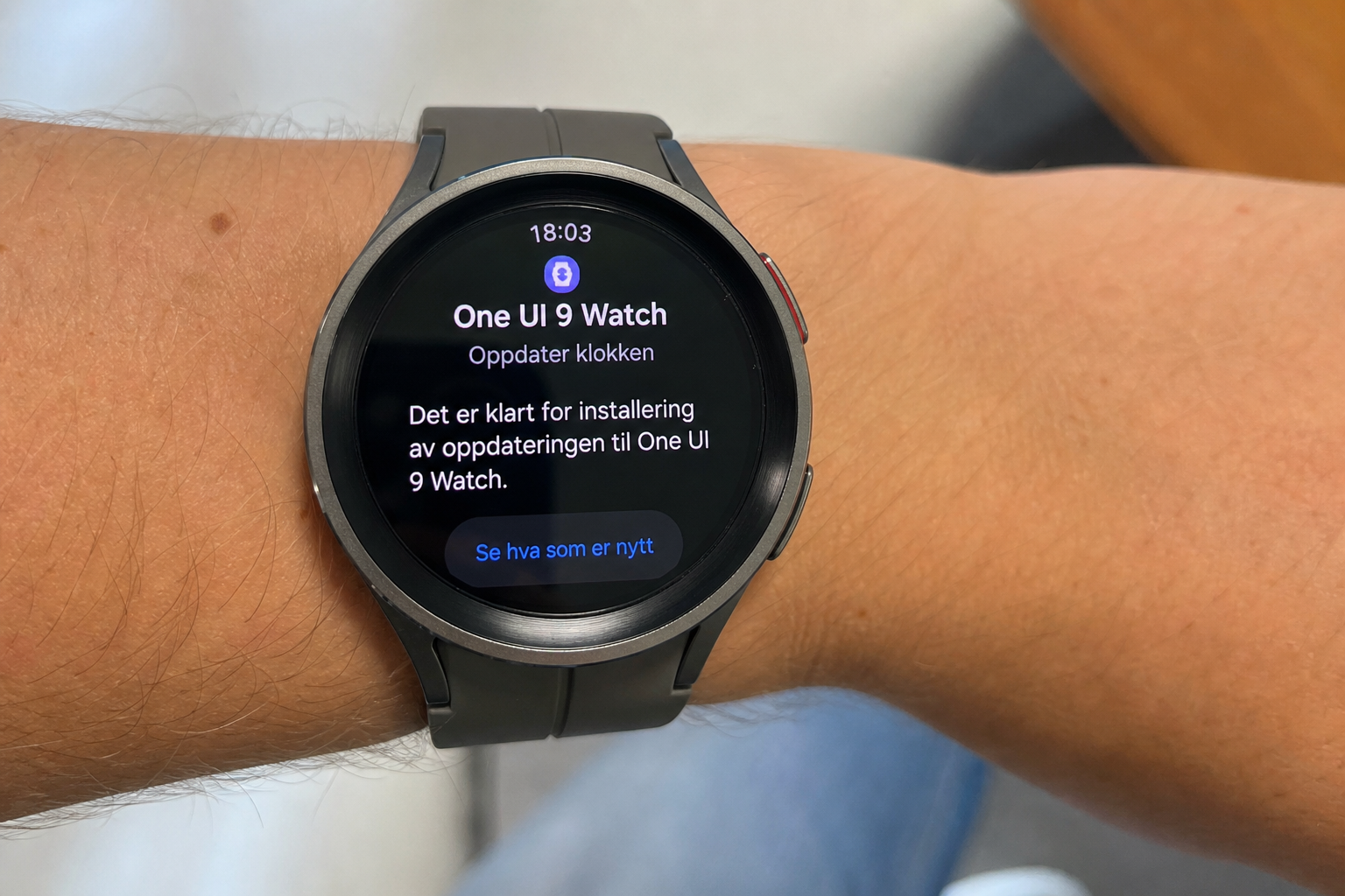 Selv Galaxy Watch 5 får One UI 9: Ni modeller står på Samsungs oppdateringsliste