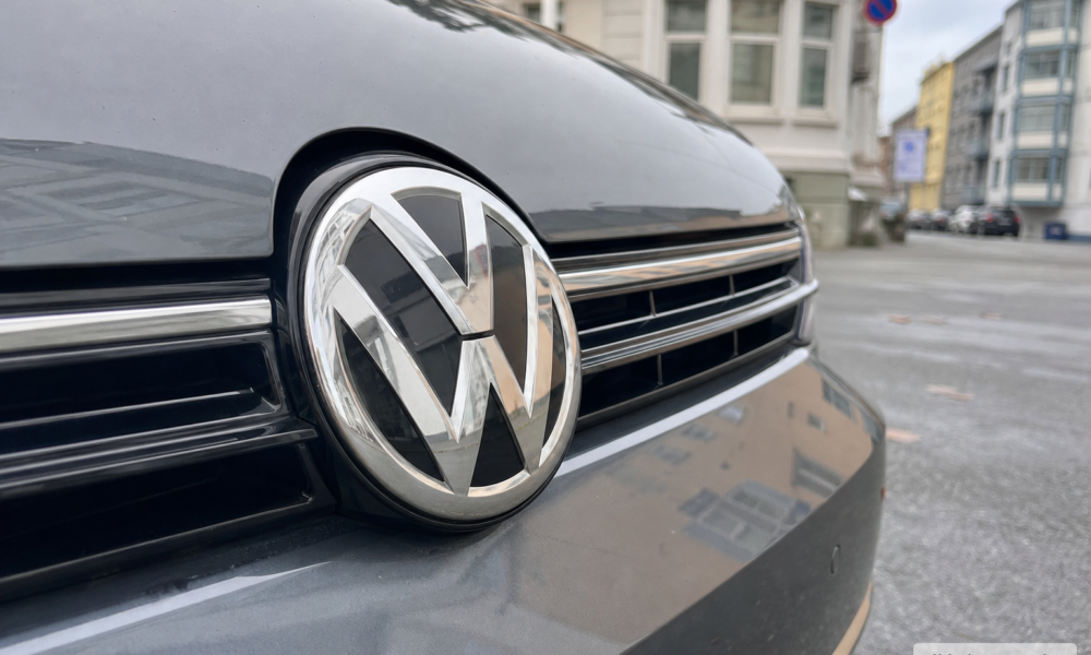 Volkswagen vil stenge kinesiske hybrider ute av Europa: Men bygger selv nye biler med kinesisk teknologi