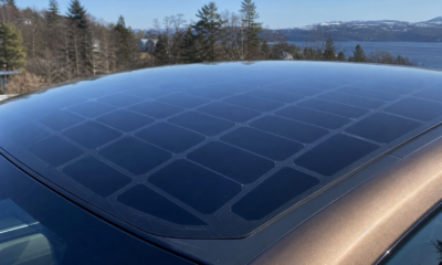 Kinas solcelletak for elbiler er klart: Solen gir bare 23 kilometer per dag