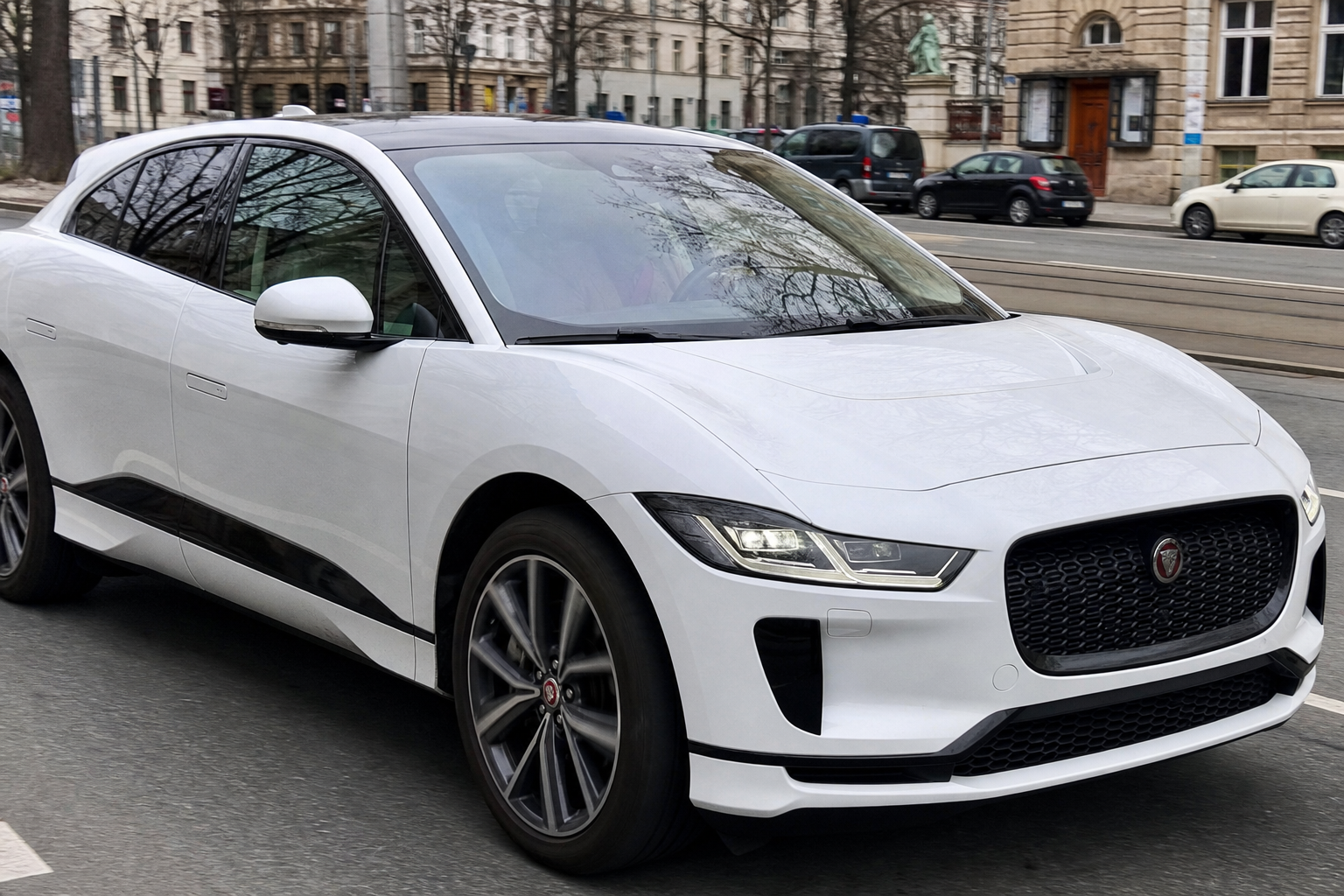 Waymo velger München som første EU-by: Robotaxien starter kartleggingen i høst, kunder må vente til 2027