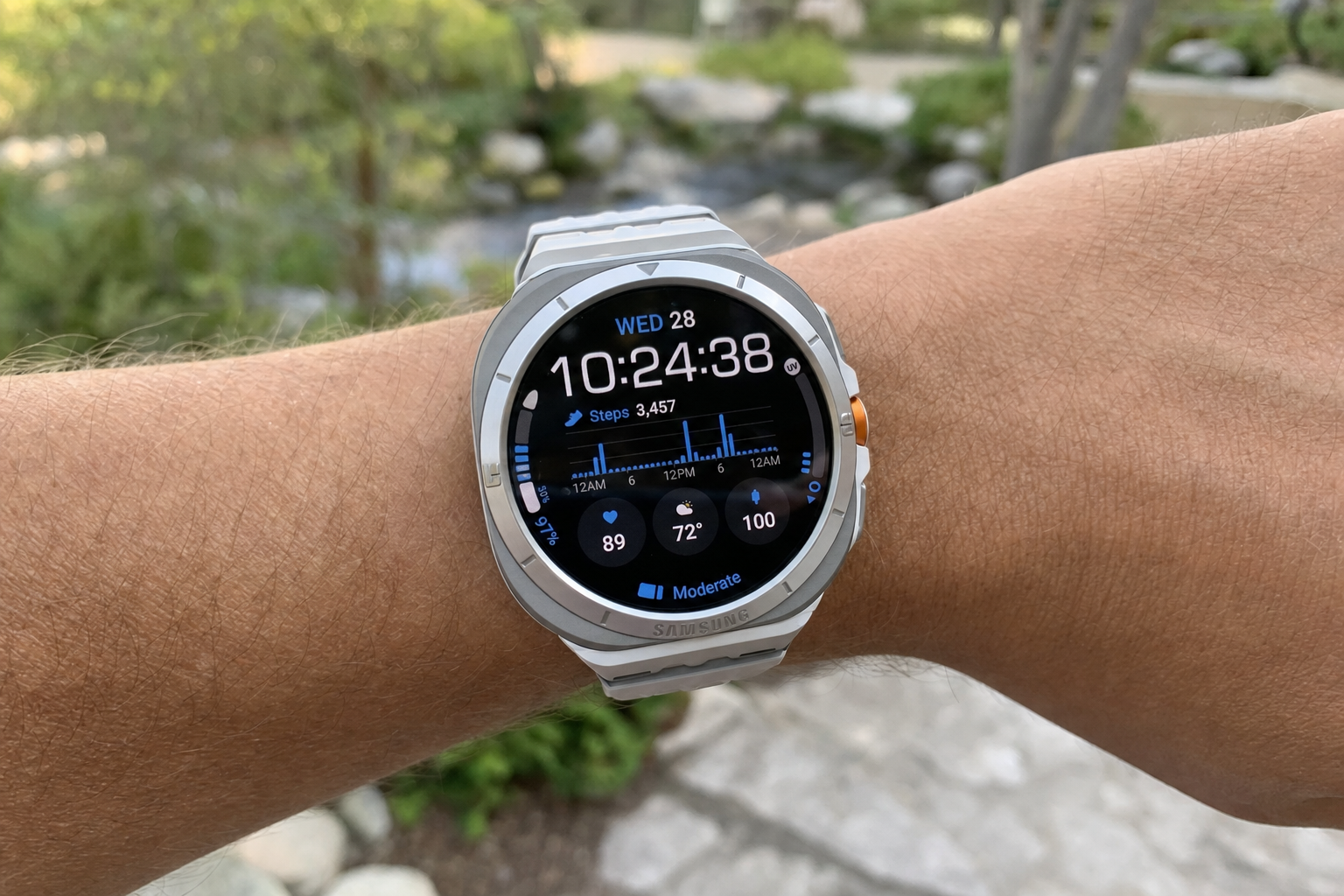 Samsung Galaxy Watch Ultra 2 testet: Imponerende batteri og hardfor konstruksjon - men er den verdt prisen?