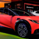 Toyota bZ5 koster halvparten av Tesla Model Y: Og er mer avansert enn Toyota-kunder er vant til