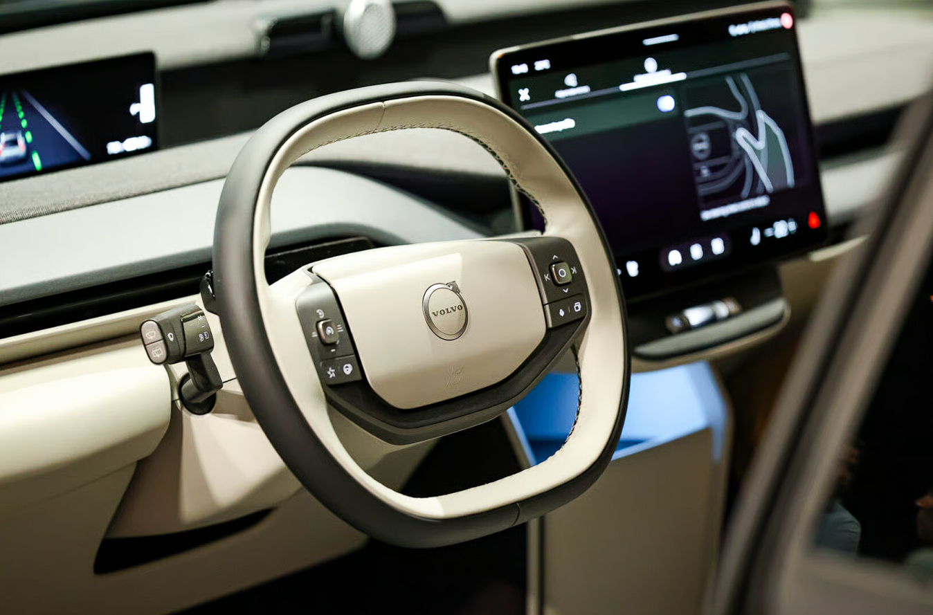 Volvo EX50 meldes klar til 2027: Ny elbil-SUV bygges i Slovakia og skal utfordre Tesla Model Y