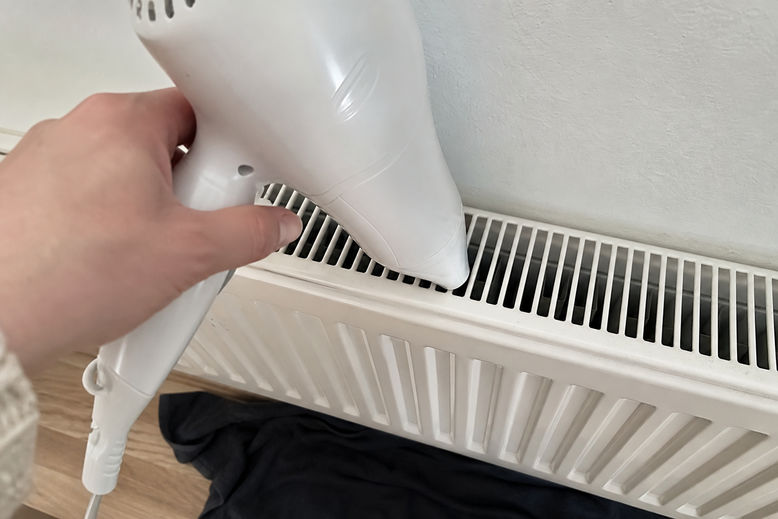 Rengjør radiatoren riktig: Dette trikset sparer deg ekte penger