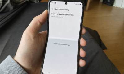 To Galaxy-smarttelefoner mister Samsung-oppdateringsstøtten
