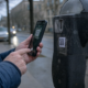 Parkeringssvindel med falsk QR-kode sprer seg i Europa: Én rask sjekk avslører om automaten er manipulert før du betaler