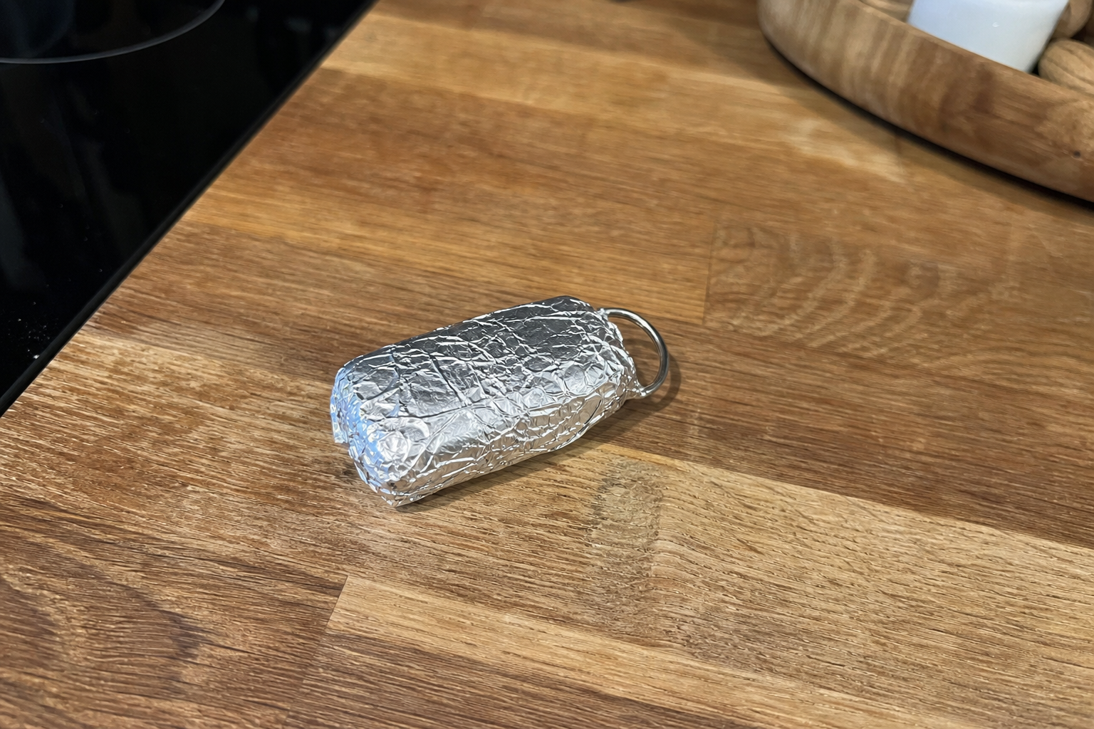 Bilnøkkelen ligger hjemme, men tyver kan likevel bruke den: dette gjør aluminiumsfolie