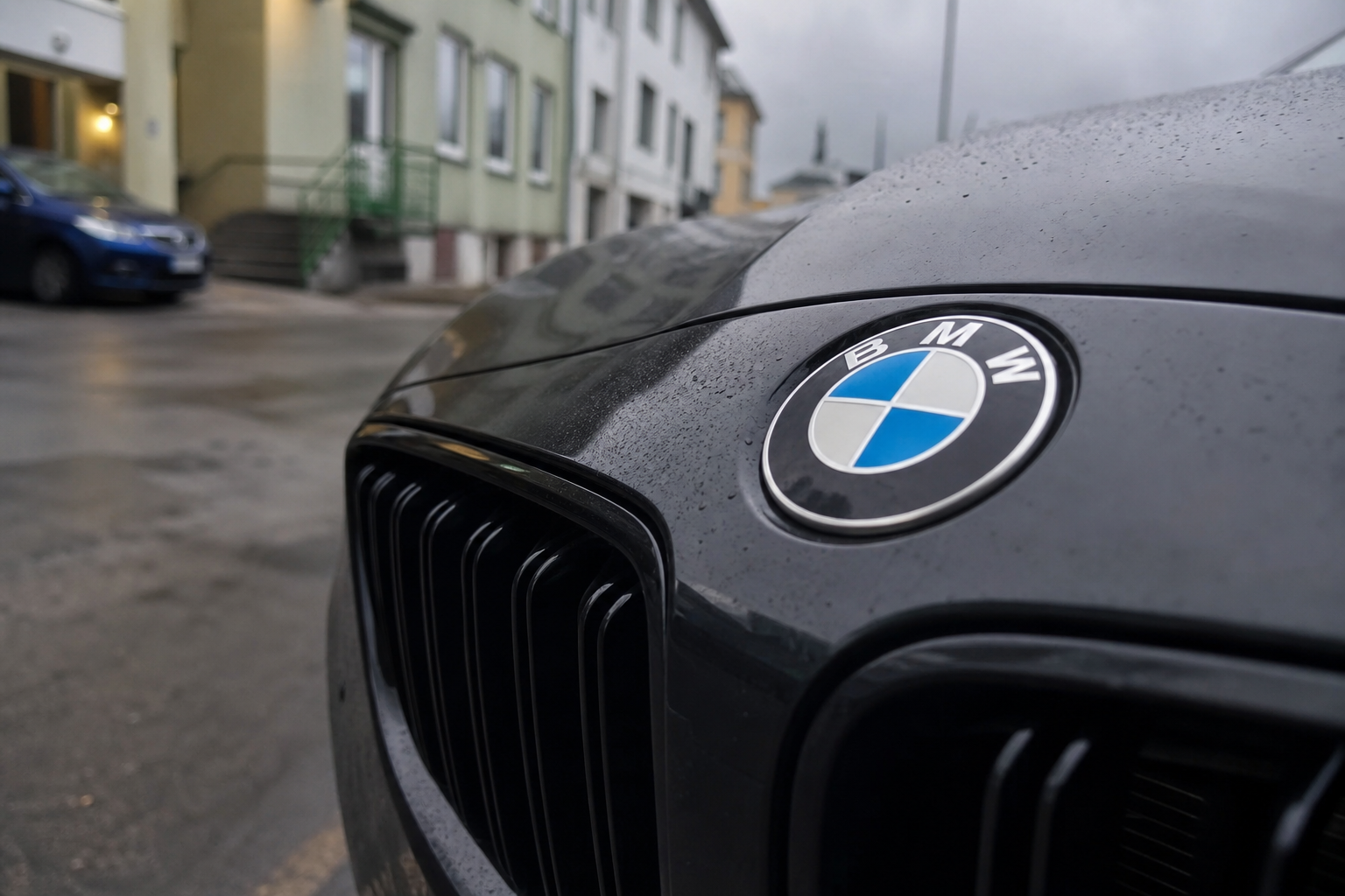BMW-sjefen refser Kina-prisene i Europa: «Gir ingen forretningsmessig mening»