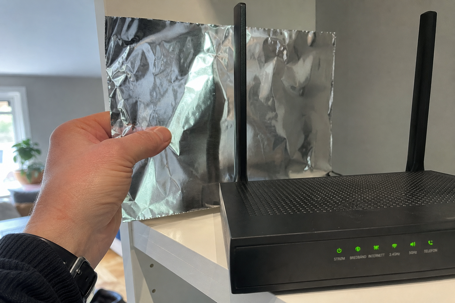 Kan aluminiumsfolie virkelig forbedre Wi-Fi-signalet hjemme?