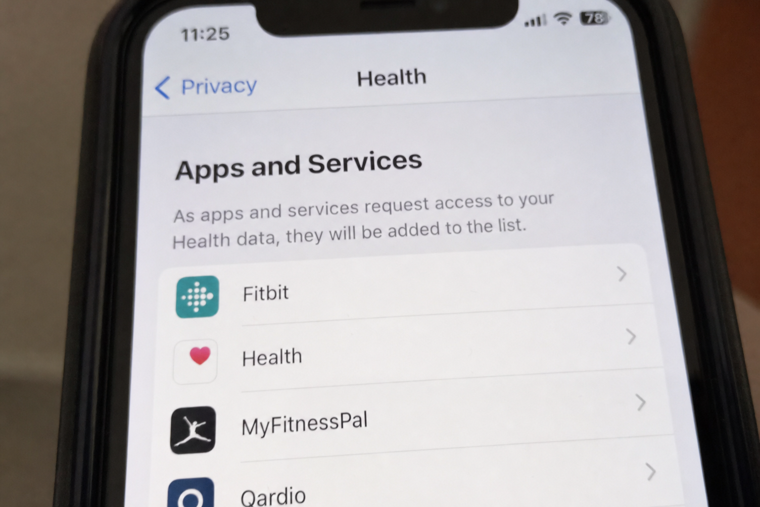 Telefonen vet mer om helsen din enn fastlegen: Slik sletter du alt