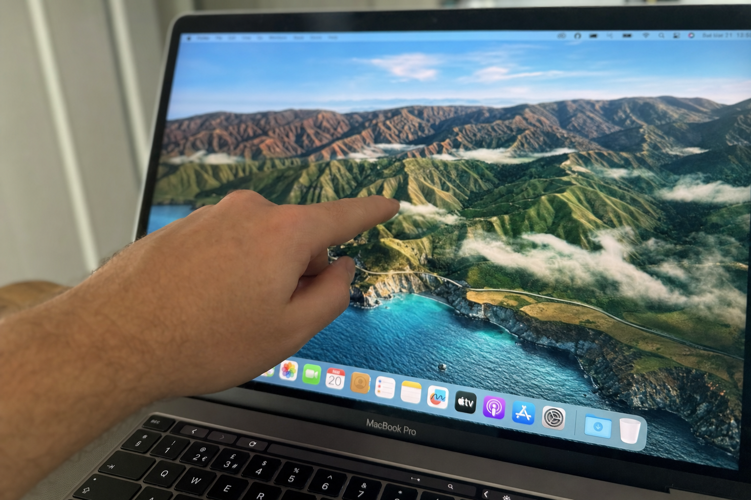 Apple sender ut invitasjoner til event 28. oktober: Slik kan den første Mac med berøringsskjerm bli