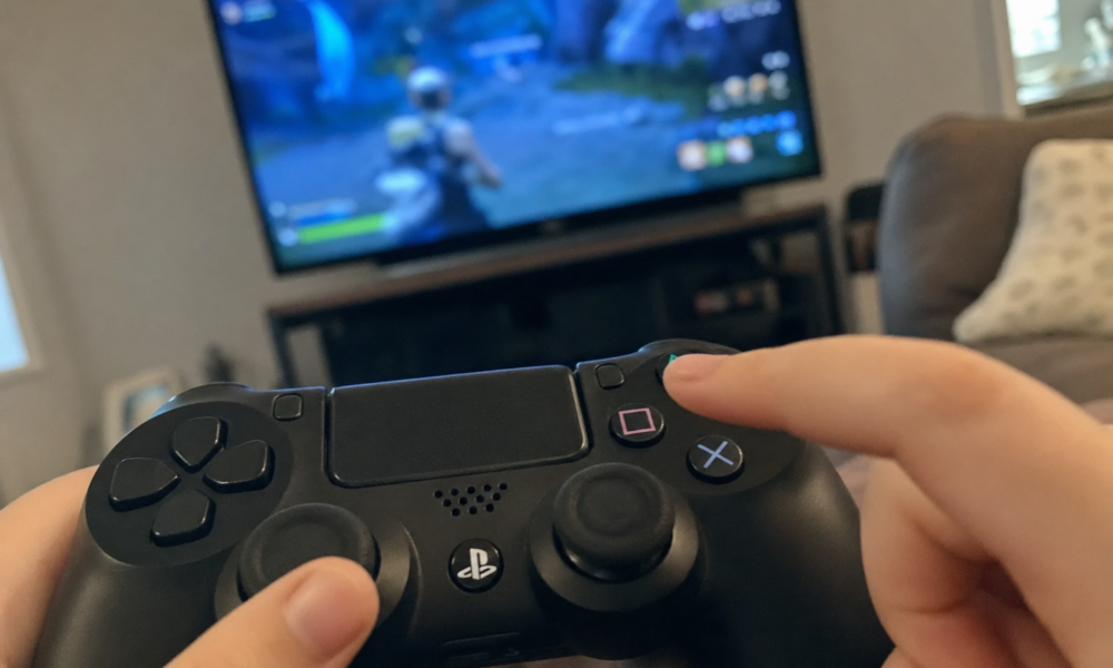 V-Bucks og Robux tapper kortet uten varsel: Slik slår du på kjøpsstopp på PS5, Xbox og iPad