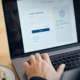 Åpner du nettbanken i Chrome eller Safari: Tre grunner til at appen er tryggere