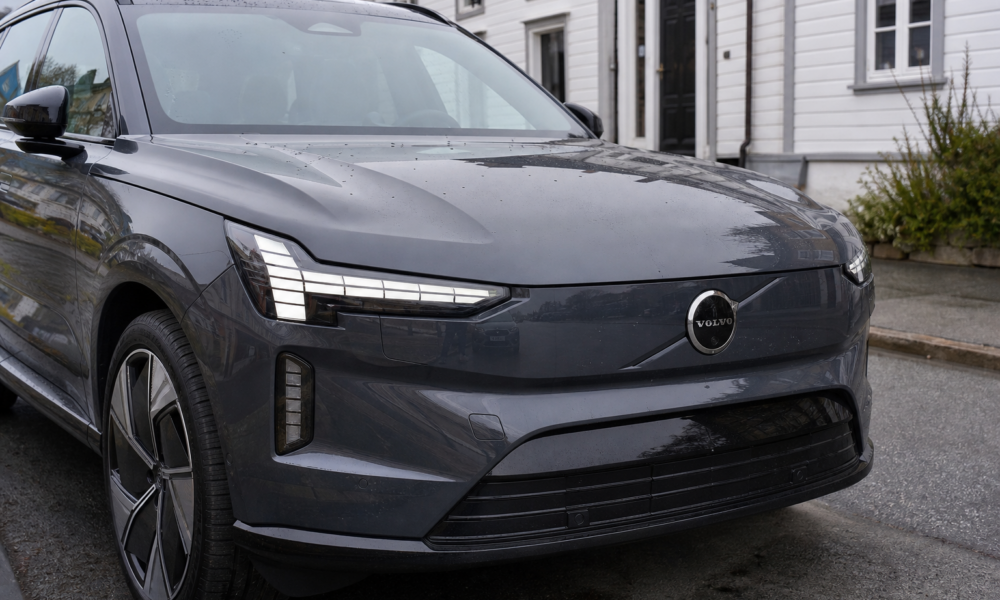 Volvos nye elbil bygges 90 prosent saktere enn planlagt: Norske bestillere må vente til 2027