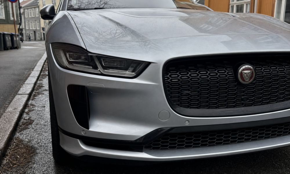 29 000 Jaguar I-Pace tilbakekalles igjen: Batterifeil kan gi brann uten forvarsel