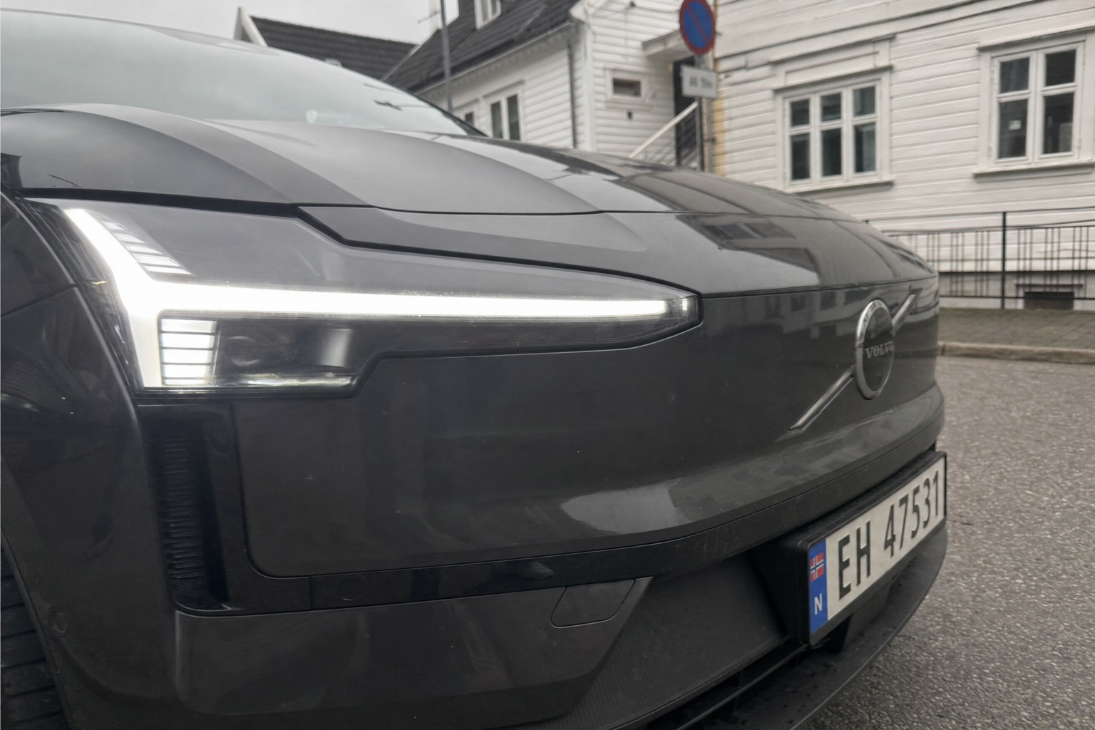 Volvo EX50 bekreftet: Rimeligere elektrisk familiebil klar i 2027