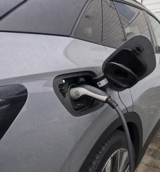 VW ID.4-eiere får ny viktig beskjed: Bilen bør ikke lades over 80 prosent inntil videre